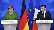 Francouzský prezident Emmanuel Macron a německá kancléřka Angela Merkelová na... Francouzský prezident Emmanuel Macron a německá kancléřka Angela Merkelová na...
