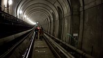 Uvnitř prvního podvodního tunelu v roce 2010. | na serveru Lidovky.cz | aktuální zprávy