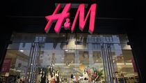 Řetězec H&M má plné sklady neprodaného oblečení. | na serveru Lidovky.cz | aktuální zprávy