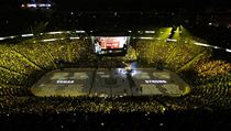 V lasvegaské T-Mobile Areně právě vyvěsili originální hold pro 58 obětí... | na serveru Lidovky.cz | aktuální zprávy