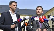 Tisková konference ČSSD po schůzce s prezidentem Milošem Zemanem. Na fotografii... | na serveru Lidovky.cz | aktuální zprávy