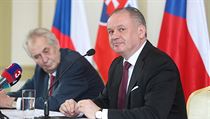 Dva prezidenti: český Miloš Zeman a slovenský Andrej Kiska. | na serveru Lidovky.cz | aktuální zprávy