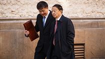 Předseda představenstva holdingu CITIC Group Čchang Čen-ming (vpravo). | na serveru Lidovky.cz | aktuální zprávy