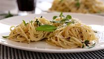 Lehké, osvěžující a voňavé špagety | na serveru Lidovky.cz | aktuální zprávy