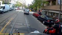 Motorkář se pokusil ujet policistovi. | na serveru Lidovky.cz | aktuální zprávy