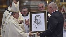Jako dar k narozeninám dostal Duka od města svůj portrét. | na serveru Lidovky.cz | aktuální zprávy