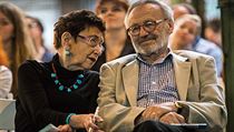 Šiklová: Zeman na LSD? Dobrý trip, jen jsme ho tlačili dál od Orlíku, aby nechtěl plavat Na konferenci o LSD vystoupila i psycholožka Jiřina Šiklová, která má s drogou... | na serveru Lidovky.cz | aktuální zprávy