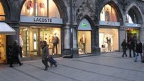 Prodejna společnosti Lacoste. | na serveru Lidovky.cz | aktuální zprávy