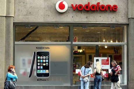 Sí tetí generace je k plnohodnotnému vyuití pístroje iPhone nutná. Vodafone...