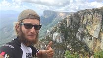 Jenže řetěz si prokluzoval vesele dál. „Tak to je v háji,“ řekl jsem si s... | na serveru Lidovky.cz | aktuální zprávy