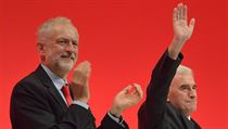 Svržení kapitalismu, socialismus ‚bez vykořisťování‘. Labouristé chtějí radikálně změnit Británii Stínový ministr financí John McDonnell (vpravo) a lídr labouristů Jeremy Corbyn... | na serveru Lidovky.cz | aktuální zprávy