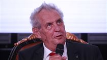 Zeman přiznal, že citování údajného článku ‚Hitler je gentleman‘ bylo chybou Miloš Zeman při projevu. | na serveru Lidovky.cz | aktuální zprávy