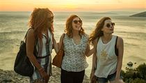 Gillian Jacobsová, Vanessa Bayerová a Phoebe Robinsonová. Snímek Ibiza (2018). | na serveru Lidovky.cz | aktuální zprávy