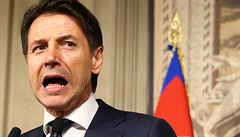 Designovaný italský premiér Giuseppe Conte se vzdal jmenování do funkce.