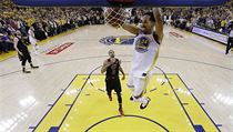 Basketbalista Shaun Livingston z Golden State Warriors střílí úspěšně na koš. | na serveru Lidovky.cz | aktuální zprávy