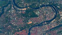 Praha vyfocená z výšky více než 400 kilometrů. Pořídil ji astronaut Andrew... | na serveru Lidovky.cz | aktuální zprávy