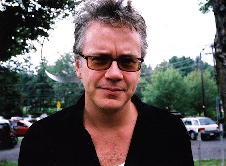 Scenárista a herec Tim Robbins.