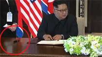 Severokorejský vůdce Kim Čong-un použil na podpis své vlastní péro. | na serveru Lidovky.cz | aktuální zprávy