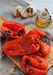 Přezdívá se mu balkánský kaviár. Jak na paprikový ajvar Papriky i lilek můžete péct jak v troubě, tak na grilu. Druhá metoda je... | na serveru Lidovky.cz | aktuální zprávy