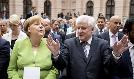 Angela Merkelová a Horst Seehofer v Berlín.