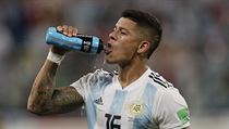 Argentinec Marcos Rojo toho v zápase s Nigérií zažil hodně. Málem zavinil... | na serveru Lidovky.cz | aktuální zprávy