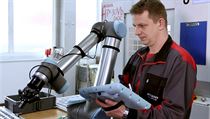 České průmyslové firmy si mohou díky agentuře zapůjčit na několik let roboty. | na serveru Lidovky.cz | aktuální zprávy