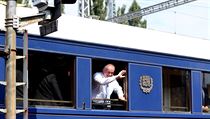 Zeman s Kiskou vyrazili z Hodonína parním vlakem do slovenských Topoľčianek. | na serveru Lidovky.cz | aktuální zprávy