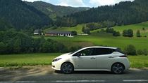 Leaf vypadá jako menší auto, je ale o více než dvacet centimetrů delší než... | na serveru Lidovky.cz | aktuální zprávy