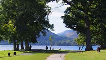 Cesta podél jezera, Lake District, Velká Británie | na serveru Lidovky.cz | aktuální zprávy