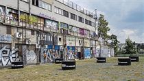 Zdevastovaná budova někdejšího zimního stadionu na Štvanici,... | na serveru Lidovky.cz | aktuální zprávy