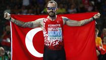 Turecký sprinter Ramil Gulijev slaví vítězství na dvoustovce na ME 2018. | na serveru Lidovky.cz | aktuální zprávy