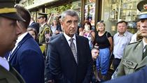 Premiér Andrej Babiš přišel 21. srpna 2018 přišel před budovou Českého rozhlasu... Premiér Andrej Babiš přišel 21. srpna 2018 přišel před budovou Českého rozhlasu...