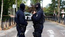 Policie na místě, kde muž, ozbrojený několika noži, zabil dvě osoby.Volal... | na serveru Lidovky.cz | aktuální zprávy