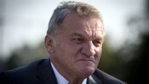 Bohuslav Svoboda (ODS) při debatě kandidátů na pražského primátora. Bohuslav Svoboda (ODS) při debatě kandidátů na pražského primátora.