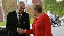 Zeman jednal s Merkelovou. ‚Kancléřka veřejně uznala, že kvóty jsou chyba,‘ řekl Zeman na schůzce s Merkelovou. | na serveru Lidovky.cz | aktuální zprávy