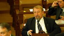 Sociální demokrat a bývalý šéf zahraničního výboru sněmovny Vladimír Laštůvka. | na serveru Lidovky.cz | aktuální zprávy