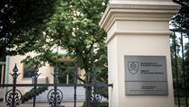 Podivná ‚lékařka‘ nachytala také slovenskou ambasádu a nadaci. Ta teď žádá důkazy o její organizaci Velvyslanectví Slovenské republiky. | na serveru Lidovky.cz | aktuální zprávy