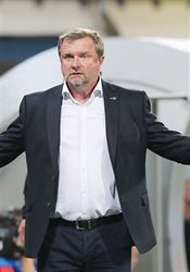 U fotbalistů Plzně po dvou a půl letech skončil trenér Pavel Vrba. Odchází do bulharského Razgradu Trenér Plzně Pavel Vrba v utkání s CSKA Moskva | na serveru Lidovky.cz | aktuální zprávy