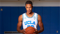 Shareef O'Neal na tréninku UCLA. | na serveru Lidovky.cz | aktuální zprávy
