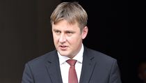 Kandidát ČSSD na ministra zahraničí Tomáš Petříček po schůzce se Zemanem na... | na serveru Lidovky.cz | aktuální zprávy