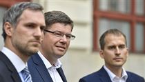 Lídr Pirátů Zdeněk Hřib (vlevo), lídr Spojených sil pro Prahu Jiří Pospíšil... | na serveru Lidovky.cz | aktuální zprávy