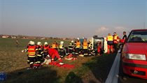 Autobus, který na Pardubicku převážel děti, skončil na boku. | na serveru Lidovky.cz | aktuální zprávy