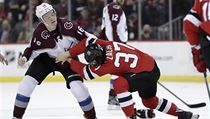 Pavel Zacha se poprvé v NHL porval, když mstil zákrok Nikity Zadorova na Drew... | na serveru Lidovky.cz | aktuální zprávy