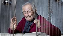 Chodit k volbám je pořád důležité, tvrdí 78letý slovenský herec, humorista,... Chodit k volbám je pořád důležité, tvrdí 78letý slovenský herec, humorista,...