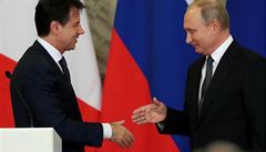 Italský premiér Giuseppe Conte a ruský prezident Vladimir Putin.