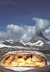 Na dohled je Matterhorn. Kde si vychutnat skvělé jídlo s impozantním výhledem? Švýcarská kuchyně je hutná a dokáže posilnit po náročném výstupu nebo celodenní... | na serveru Lidovky.cz | aktuální zprávy