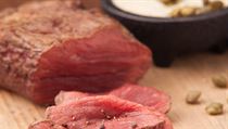 Roastbeef s kaparovým dipem | na serveru Lidovky.cz | aktuální zprávy