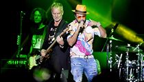 Britský hudebník Sting (uprostřed) a jamajský rapper Shaggy (vpravo) vystoupili... | na serveru Lidovky.cz | aktuální zprávy