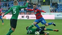 Plzeňský Milan Petržela přepadává přes soupeře z Příbrami. | na serveru Lidovky.cz | aktuální zprávy