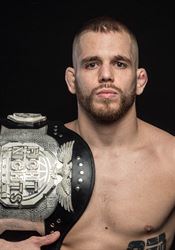 Slovenská mašina Deák: Holmová ho nemile překvapila, Oktagon má skvěle našlápnuto Tomáš Deák, šampion Fight Night Global v bantamové váze do 61 kg. | na serveru Lidovky.cz | aktuální zprávy